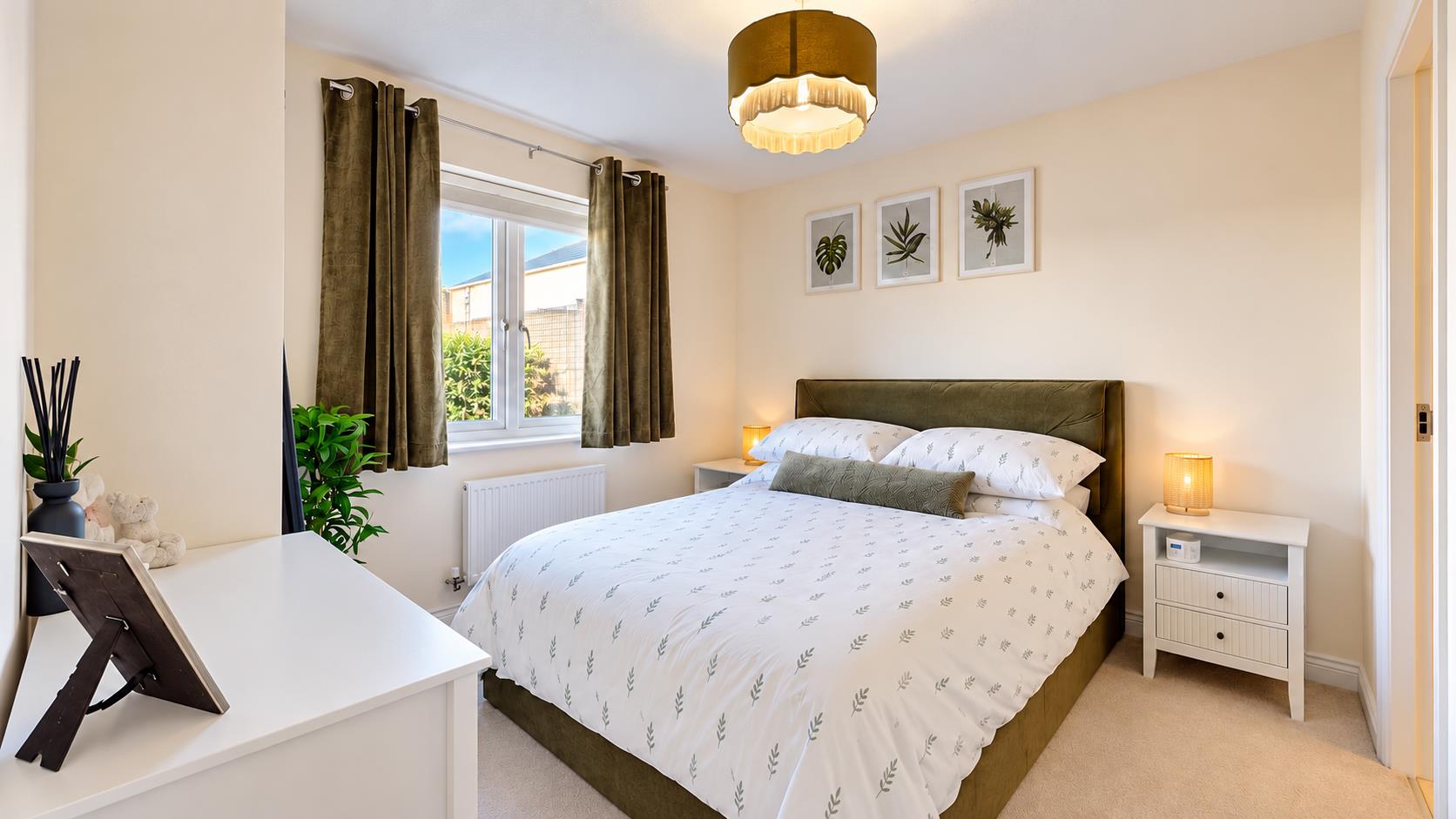 Loughborough Drive., Broughton, Milton Keynes